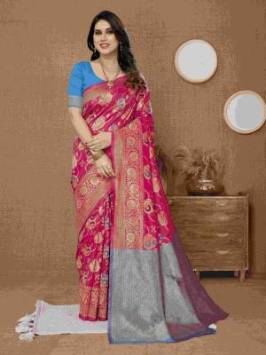 Look Pretty Wearing This Lovely Designer  Saree