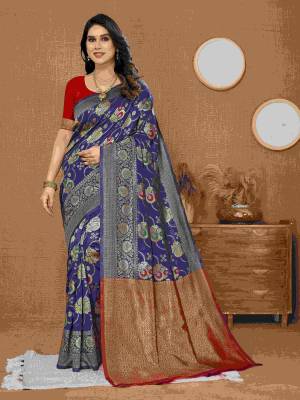 Look Pretty Wearing This Lovely Designer  Saree