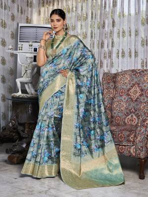 Look Pretty Wearing This Lovely Designer  Saree