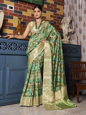 Look Pretty Wearing This Lovely Designer  Saree