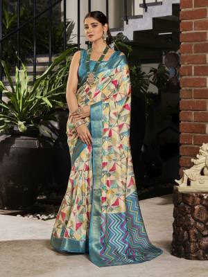 Look Pretty Wearing This Lovely Designer  Saree