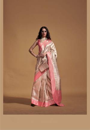 Look Pretty Wearing This Lovely Designer  Saree