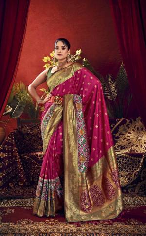 Look Pretty Wearing This Lovely Designer  Saree