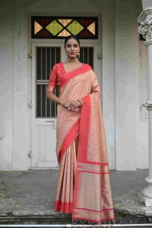 Look Pretty Wearing This Lovely Designer  Saree