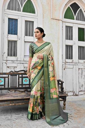 Look Pretty Wearing This Lovely Designer  Saree