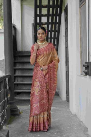 Look Pretty Wearing This Lovely Designer  Saree