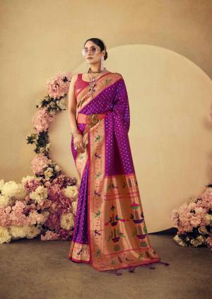 Look Pretty Wearing This Lovely Designer  Saree