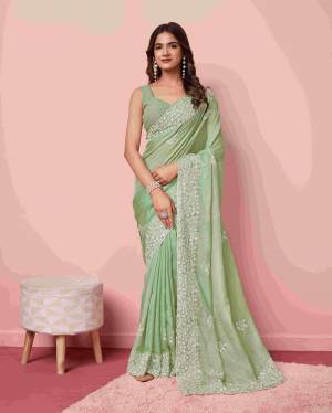 Look Pretty Wearing This Lovely Designer  Saree