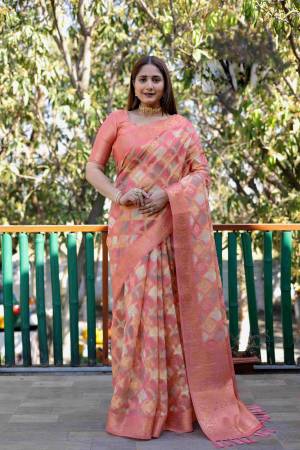 Look Pretty Wearing This Lovely Designer  Saree