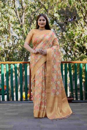 Look Pretty Wearing This Lovely Designer  Saree