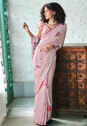 Look Pretty Wearing This Lovely Designer  Saree