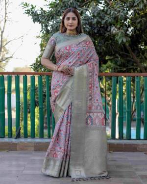 Look Pretty Wearing This Lovely Designer  Saree