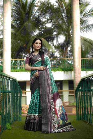 Look Pretty Wearing This Lovely Designer  Saree