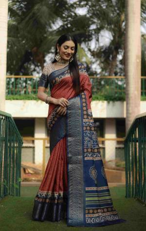 Look Pretty Wearing This Lovely Designer  Saree