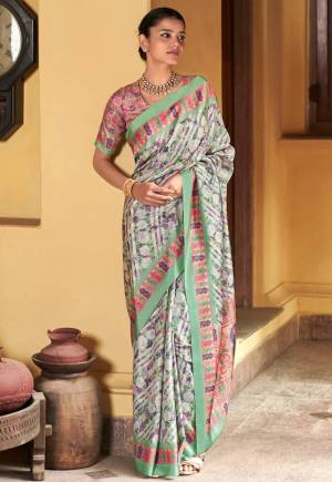 Look Pretty Wearing This Lovely Designer  Saree