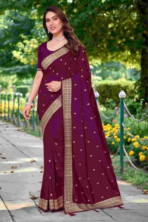 Look Pretty Wearing This Lovely Designer  Saree