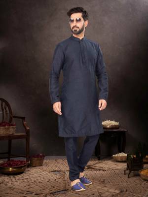 Shine Bright In This Designer Readymade Mens Wear Kurta Here