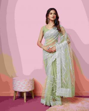 Look Pretty Wearing This Lovely Designer  Saree