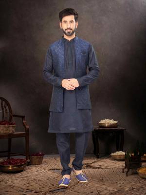 Shine Bright In This Designer Readymade Mens Wear Kurta Here