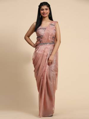 Look Pretty Wearing This Lovely Designer  Saree