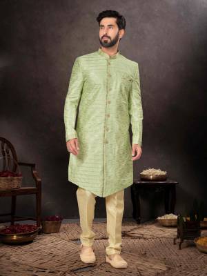 Shine Bright In This Designer Readymade Mens Wear Kurta Here