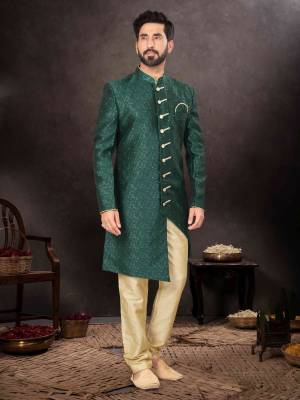 Shine Bright In This Designer Readymade Mens Wear Kurta Here