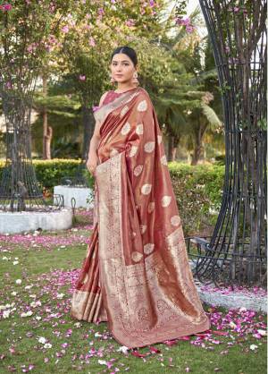 Look Pretty Wearing This Lovely Designer  Saree