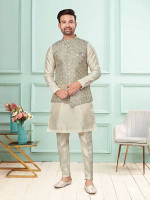 Shine Bright In This Designer Readymade Mens Wear Kurta Here