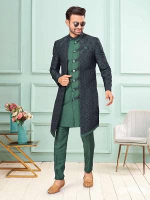 Shine Bright In This Designer Readymade Mens Wear Kurta Here