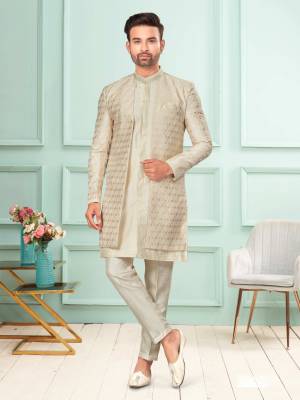 Shine Bright In This Designer Readymade Mens Wear Kurta Here