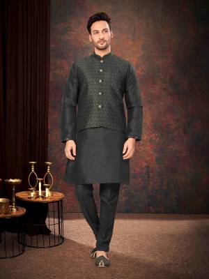 Shine Bright In This Designer Readymade Mens Wear Kurta Here