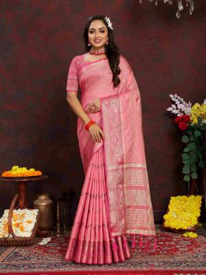 Look Pretty Wearing This Lovely Designer  Saree