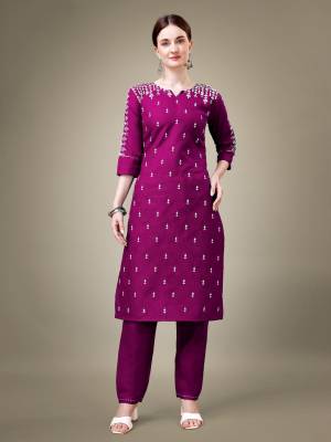 Shine Bright In This Beautiful Designer Readymade  kurti 