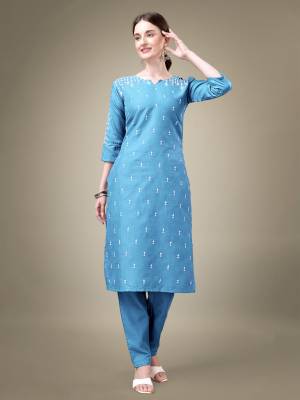 Shine Bright In This Beautiful Designer Readymade  kurti 