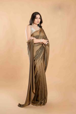 Look Pretty Wearing This Lovely Designer  Saree