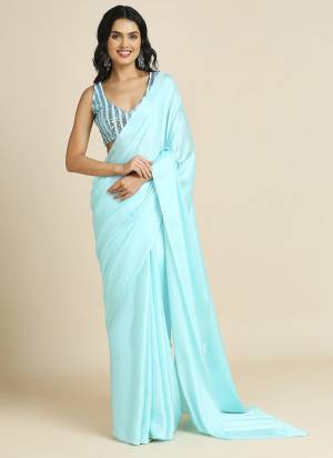 Look Pretty Wearing This Lovely Designer  Saree