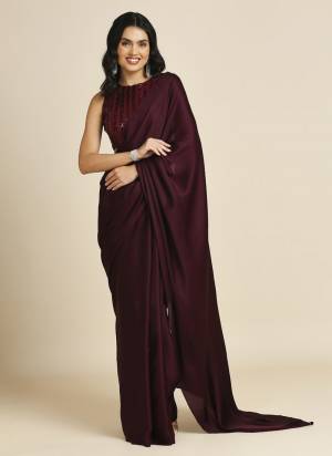 Look Pretty Wearing This Lovely Designer  Saree