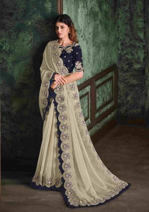 Look Pretty Wearing This Lovely Designer  Saree