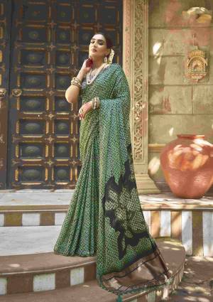 Look Pretty Wearing This Lovely Designer  Saree