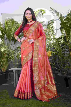 Look Pretty Wearing This Lovely Designer  Saree