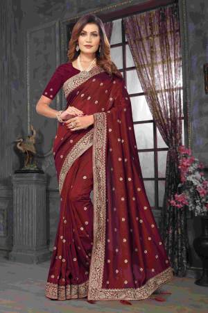 Look Pretty Wearing This Lovely Designer  Saree