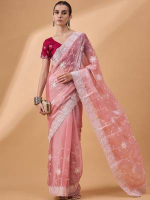 Look Pretty Wearing This Lovely Designer  Saree