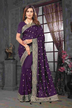 Look Pretty Wearing This Lovely Designer  Saree