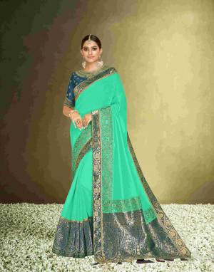 Look Pretty Wearing This Lovely Designer  Saree