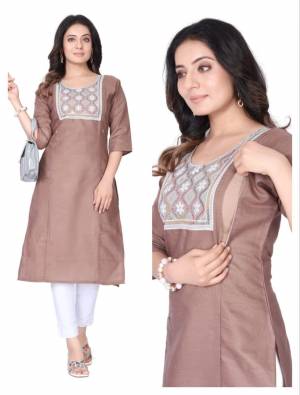 Shine Bright In This Beautiful Designer Readymade  kurti 