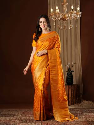 Look Pretty Wearing This Lovely Designer   Saree