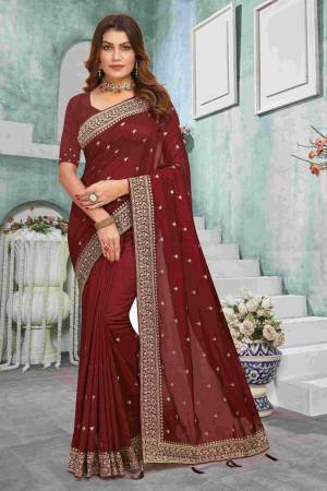 Look Pretty Wearing This Lovely Designer   Saree