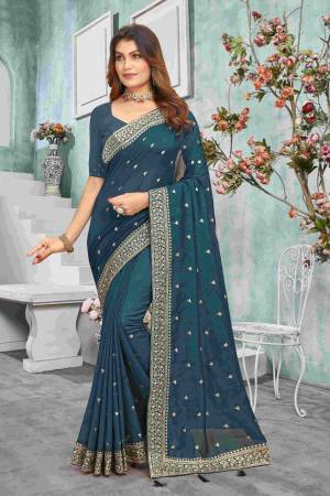 Look Pretty Wearing This Lovely Designer   Saree