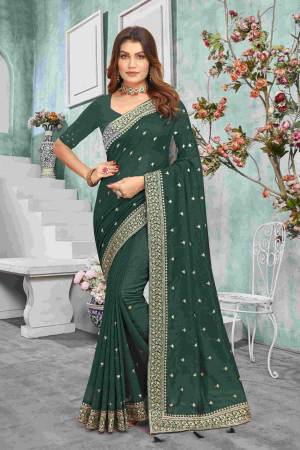 Look Pretty Wearing This Lovely Designer   Saree