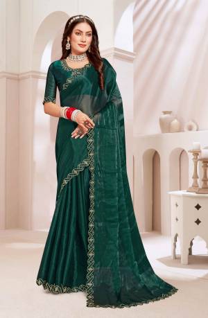 Look Pretty Wearing This Lovely Designer   Saree